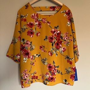 APT.9 Floral Top Medium